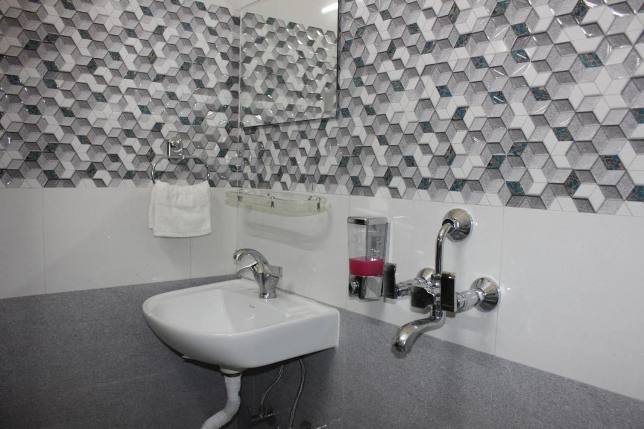 Sanjiva Suites Kolkata Eksteriør bilde